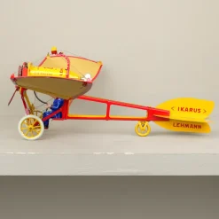 Avion Ikarus