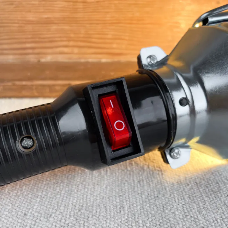 Baladeuse de travail avec armature métallique