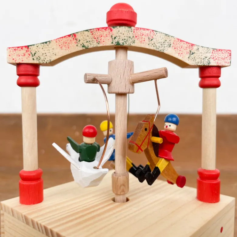 Boîte à musique en bois Carrousel