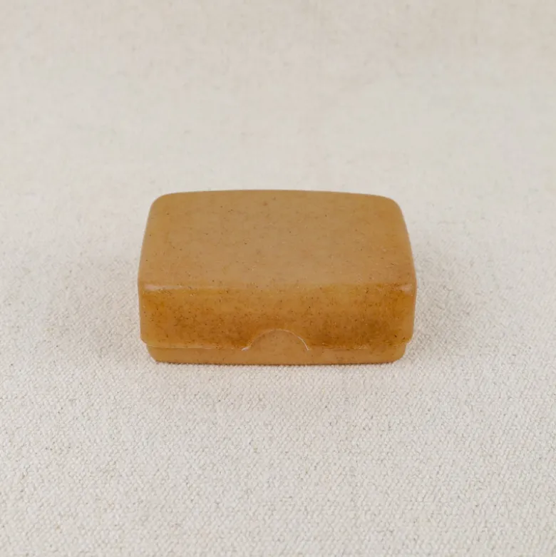 Boîte à savon en bois d'épicéa liquide