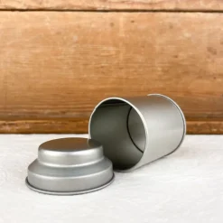 Boîte à thé argentée