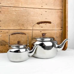 Bouilloire en inox et bakélite 2.75L / 3.5L