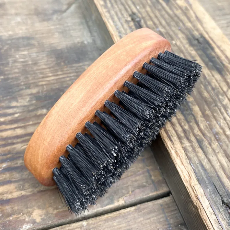 Brosse à barbe bois d'olivier poils sanglier