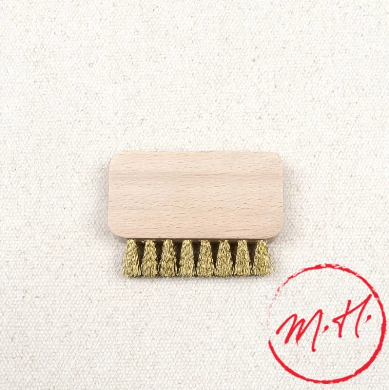 Brosse à daim