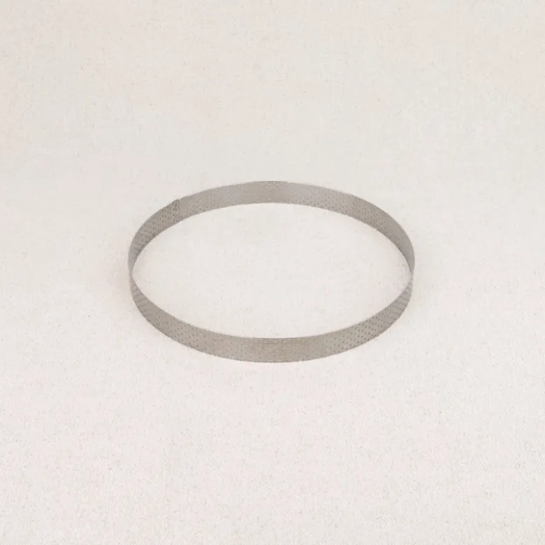 Cercle à tarte perforé en inox De Buyer