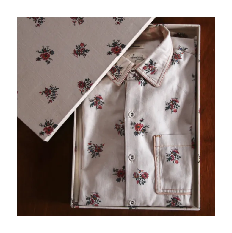 Chemise écrue à fleurs