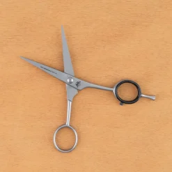 Ciseaux à barbe microdentés