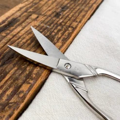 Ciseaux à ongles courbes