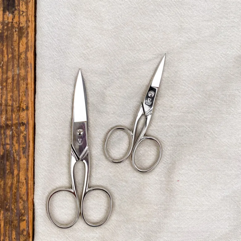 Ciseaux à ongles courbes