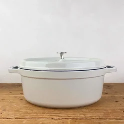 Cocotte en fonte ovale truffe blanche