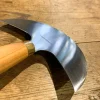 Couteau demi-lune pour cuir