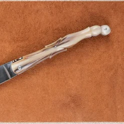 Couteau Laguiole en inox avec manche aile de pigeon en corne
