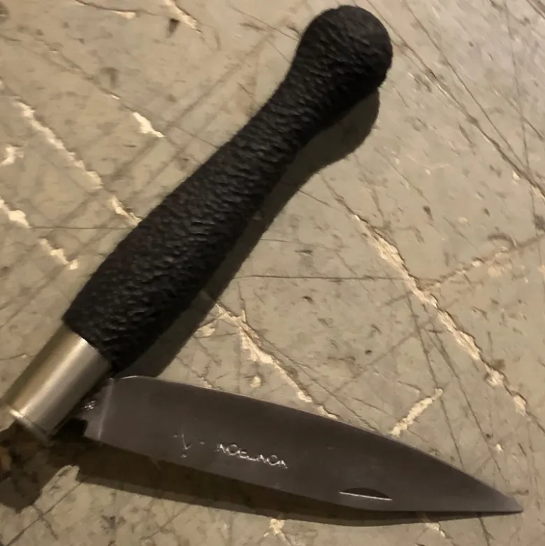 Couteau Nontron n°25 manche boule 12cm truffe