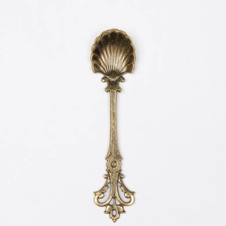 Cuillère à sel dorée