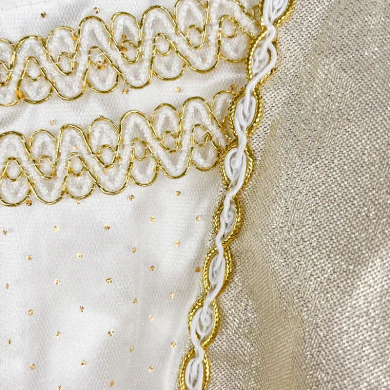 Déguisement robe de princesse dorée à cape