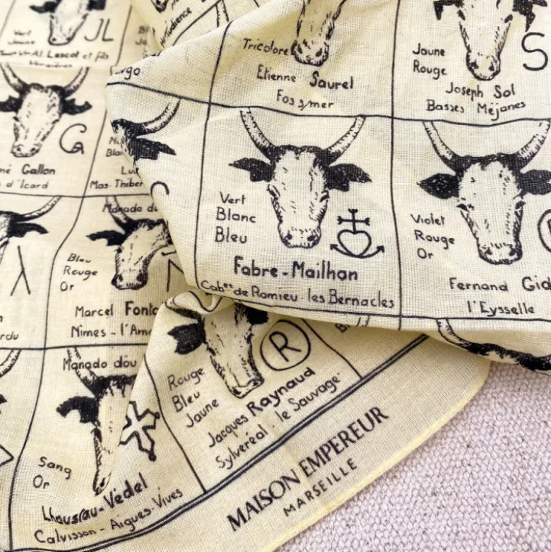 Foulard des manades