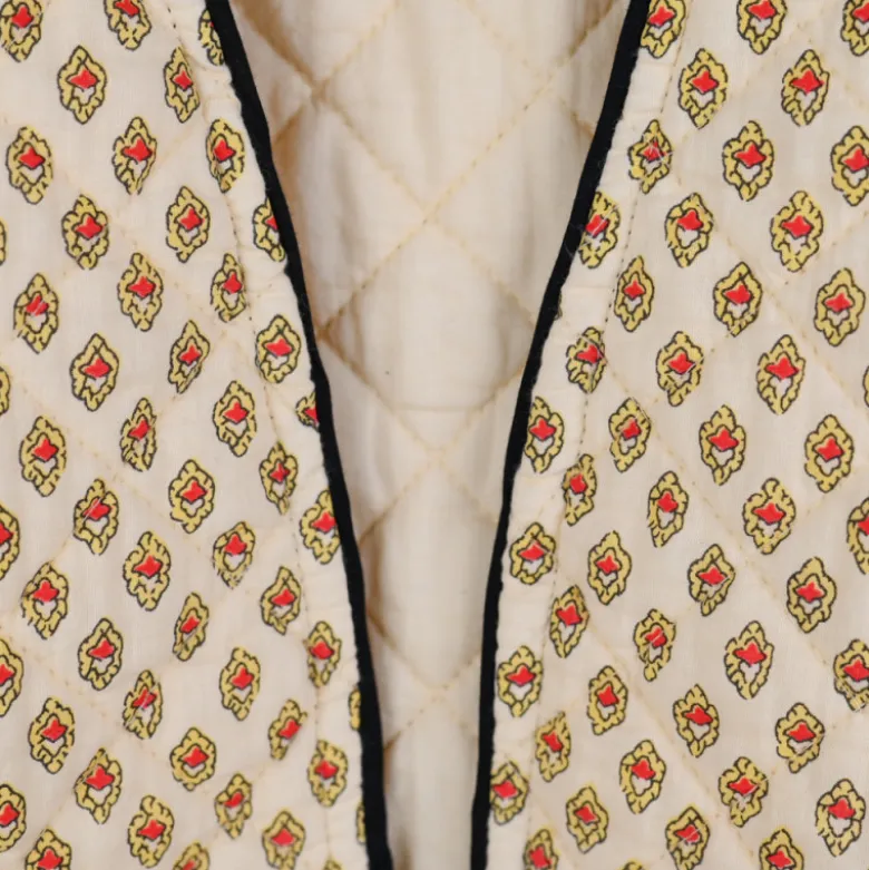 Gilet boutis beige motif calisson