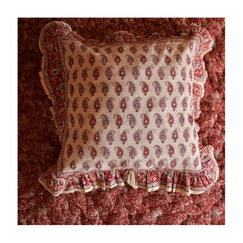 Housse de coussin à volant