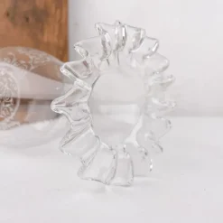 Lampe à pétrole en verre ciselé avec anse
