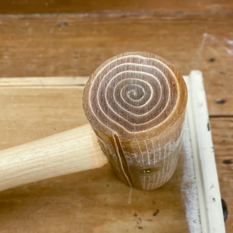 Marteau en cuir brut à noyau en plomb