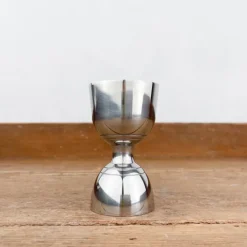 Mesure à alcool 1 et 6 cL inox