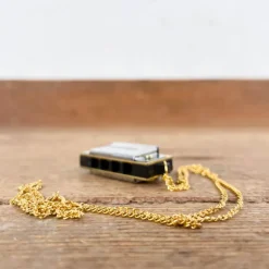 Mini harmonica avec chaine