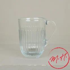 Mug en verre pressé
