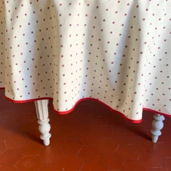Nappe calisson ronde blanc-rouge