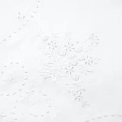 Nappe en coton blanche brodée