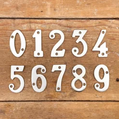 Numéro de maison en laiton chromé