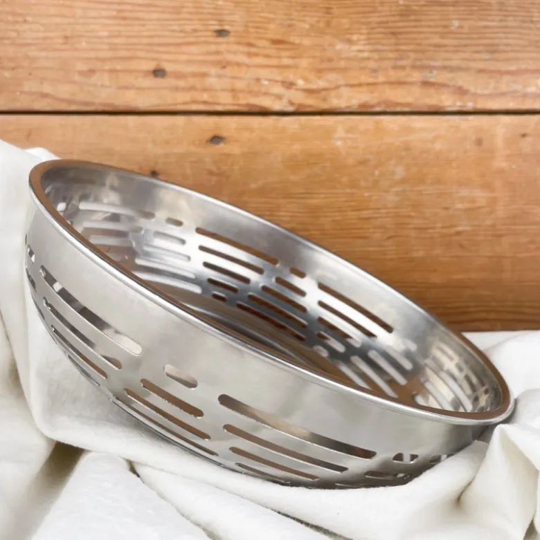 Panière en inox mat ajourée