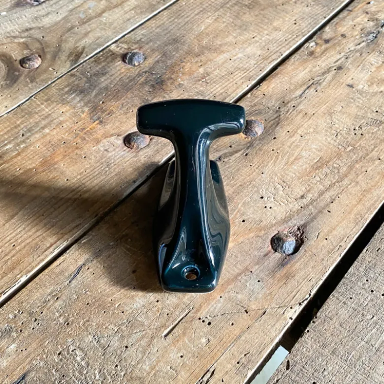 Patère en porcelaine de Limoges