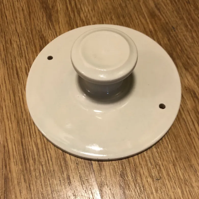 Patère ronde céramique artisanale blanche