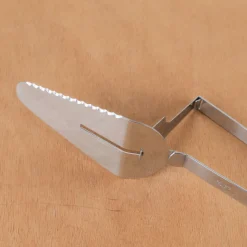 Pelle à tarte automatique