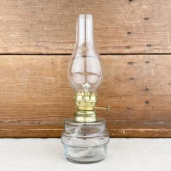 Petite lampe à pétrole verre et laiton