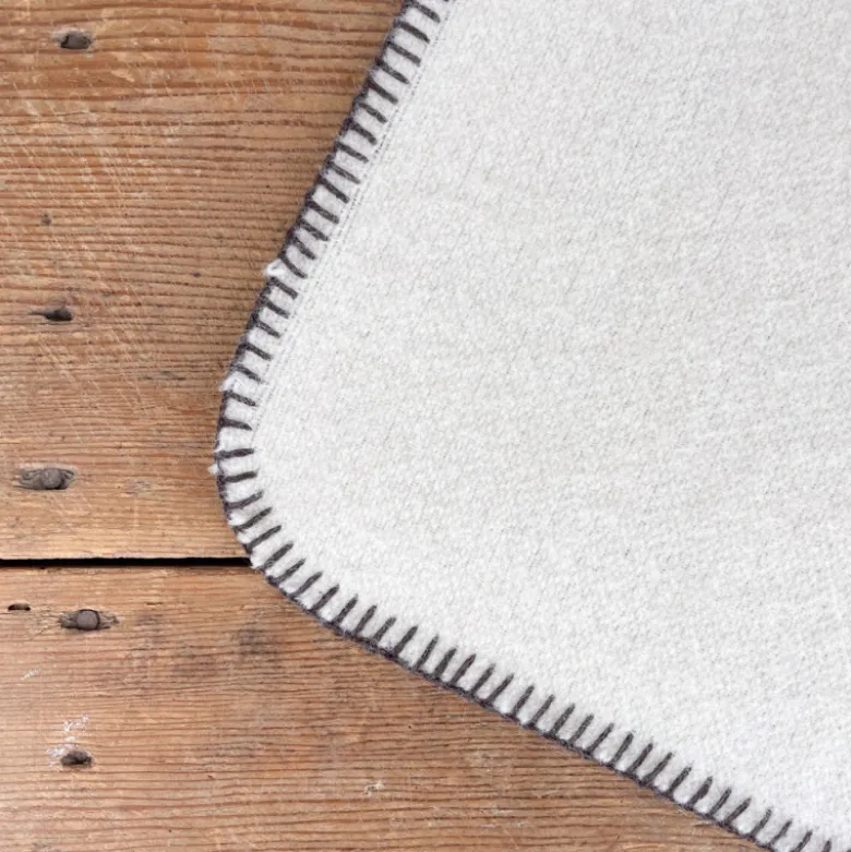 Plaid en laine grattée