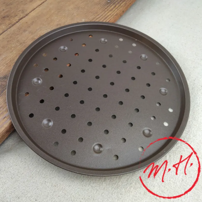 Plaque à pizza perforée antiadhérent