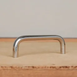 Poignée de meuble droite chromée