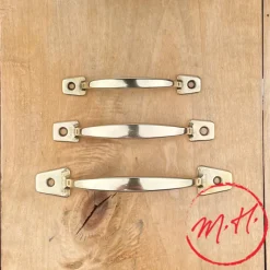 Poignée de meuble en laiton poli