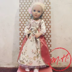 Poupée Reine