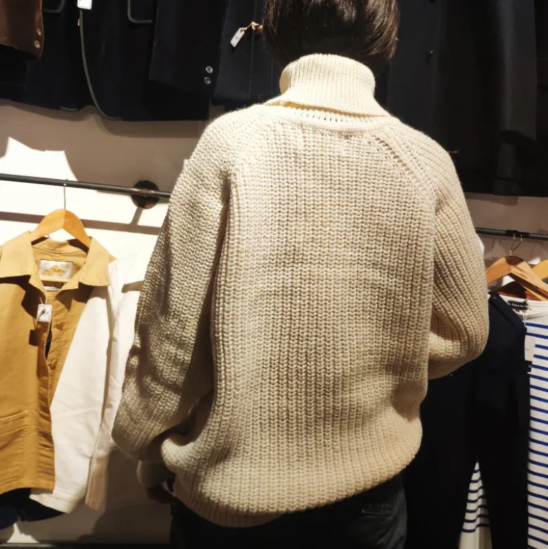 Pull irlandais col roulé crème