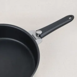 Sauteuse revêtement anti-adhésif inox