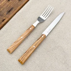 Set de 4 couteaux et fourchettes en olivier Opinel