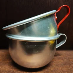 Tasse en aluminium