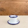 Tasse et sous-tasse café émail blanc liseré bleu