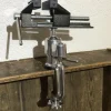 Étau multi-angle
