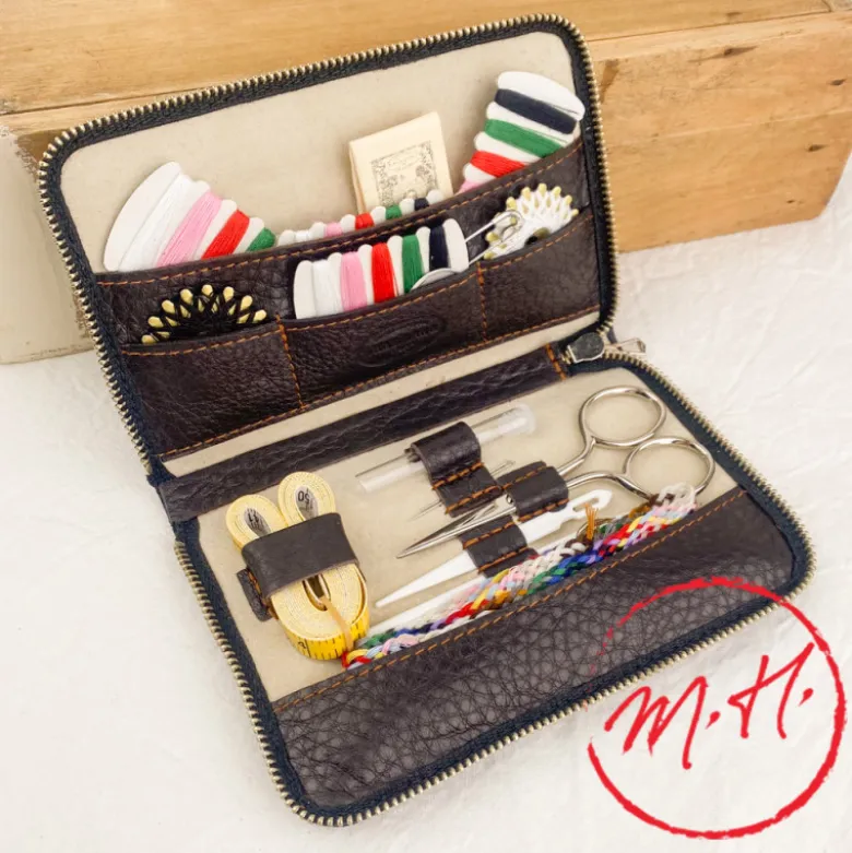 Trousse de couture de voyage en cuir